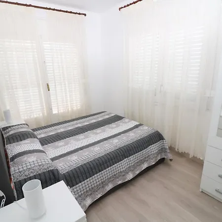 Turo 4 - Piso Con Piscina Comunitaria Rosas